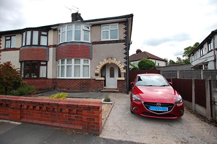 3 Bedroom Semi-Detached House To Rent In Rose Hill Road, Ashton-under-Lyne, Greater Manchester, OL6