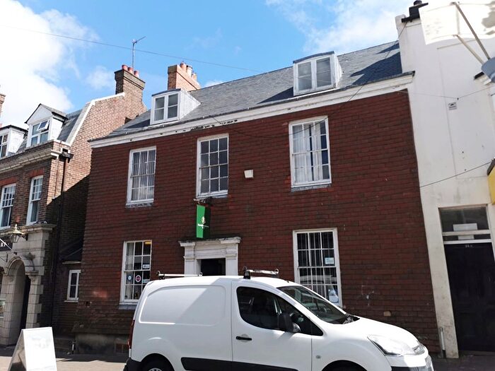 1 Bedroom Flat To Rent In High Street, Newhaven, BN9