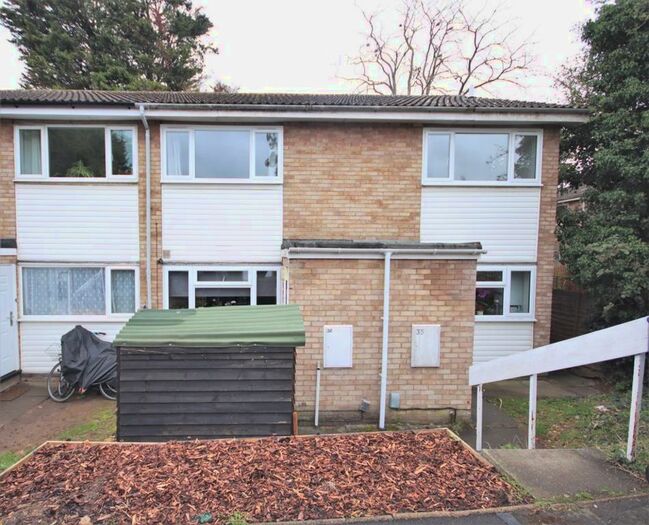 2 Bedroom Maisonette To Rent In Enniskillen Road, Cambridge, CB4