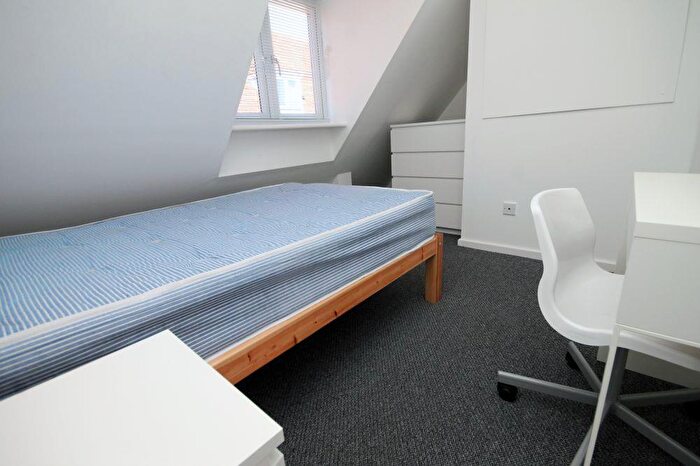 5 Bedroom End Of Terrace House To Rent In High Street St. Gregorys, Canterbury, CT1