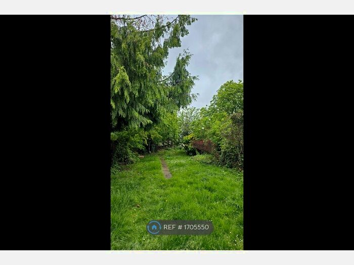 3 Bedroom Terraced House To Rent In Dagenham, Dagenham, RM8