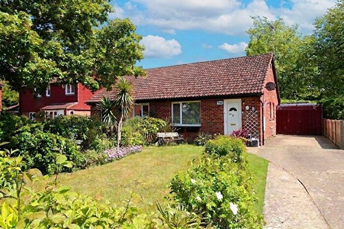 2 Bedroom Semi Detached Bungalow For Sale In Lakemead, Ashford, TN23