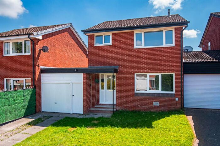 3 Bedroom Link Detached House For Sale In Well Orchard, Bamber Bridge, Preston, PR5