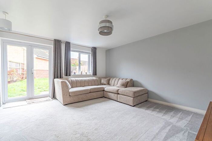 3 Bedroom End Of Terrace House For Sale In Dunnock Drive, Costessey, Norwich, NR8