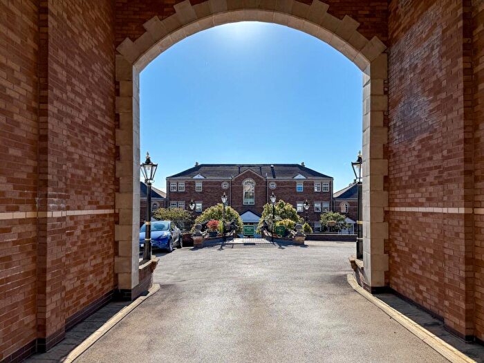 1 Bedroom Apartment For Sale In Sandringham Court, Woodland Glade, Bradley, Huddersfield, HD2