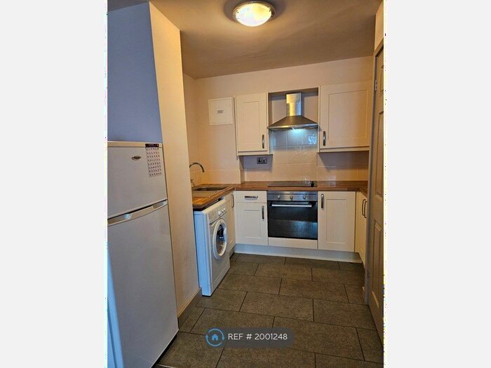 Studio To Rent In Orton Goldhay, Peterborough, PE2