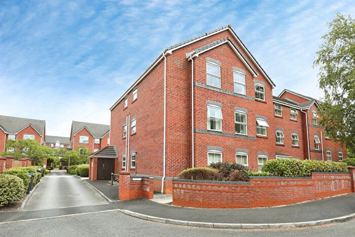 2 Bedroom Flat For Sale In Wrenbury Drive, Northwich, CW9