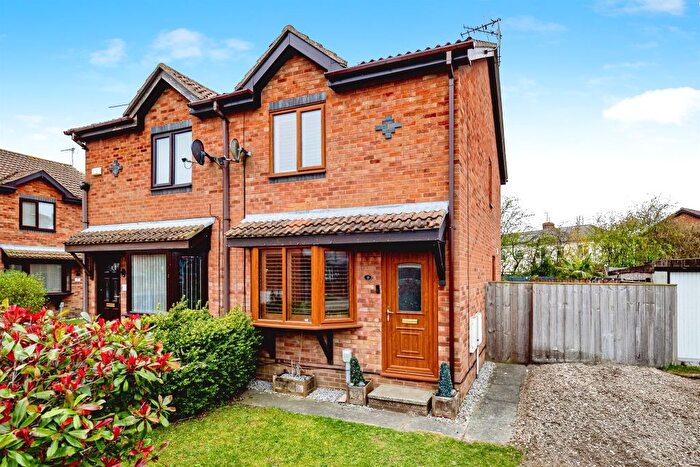 2 Bedroom Semi-Detached House For Sale In Garbutt Close, Preston, Hull, HU12