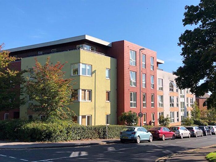 2 Bedroom Flat To Rent In Rampart Road, Leeds, LS6