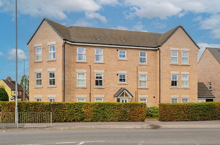 2 Bedroom Flat For Sale In Kestrel Way, Leighton Buzzard, LU7