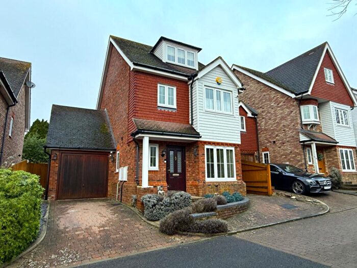 4 Bedroom Detached House For Sale In Abbey Close, Orpington, BR6