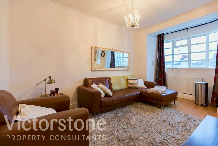 1 Bedroom Flat To Rent In Mornington Court, Mornington Crescent, London, NW1