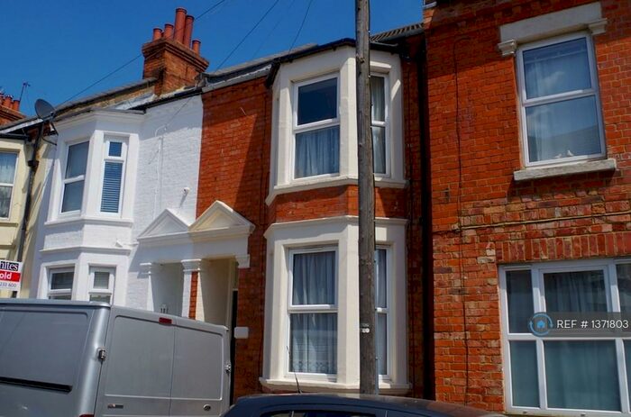 1 Bedroom Flat To Rent In Allen Road, Northampton, NN1