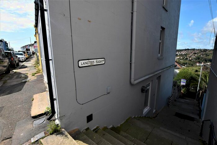 1 Bedroom Flat To Rent In Plynlimmon Road, Hastings, TN34