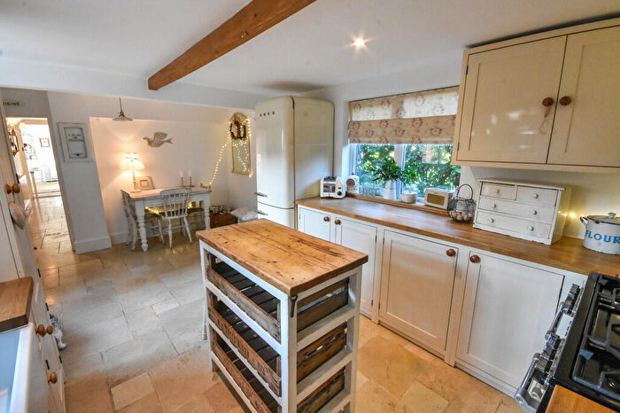 3 Bedroom Cottage For Sale In Main Street, Hickling, LE14