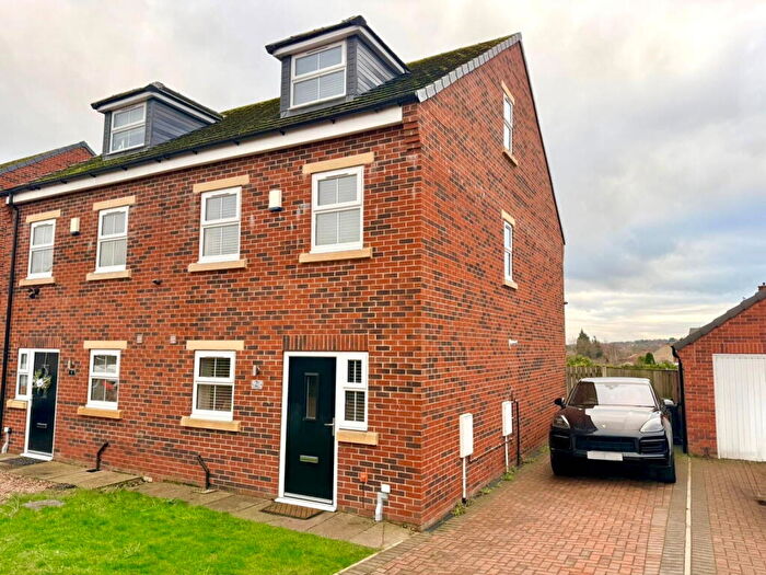 4 Bedroom Semi-Detached House For Sale In Clae Cott Lane, Barnsley, S70