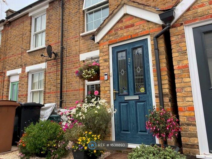 2 Bedroom Terraced House To Rent In Wolseley Road, Chelmsford, CM2