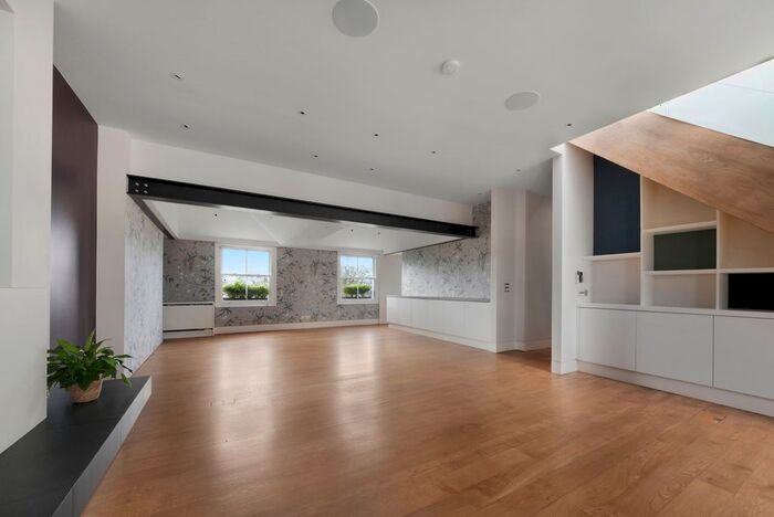 4 Bedroom Flat To Rent In Kensington Park Road, London, W11