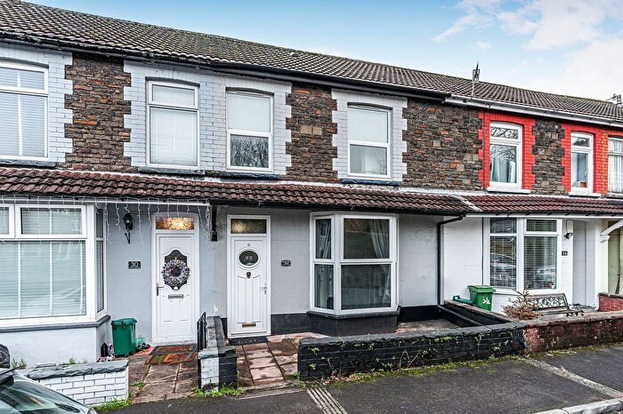 3 Bedroom Terraced House For Sale In Gwilym Street, Rhydyfelin, CF37