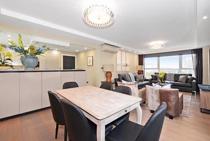 3 Bedroom Apartment To Rent In St. Johns Wood Park, London, NW8