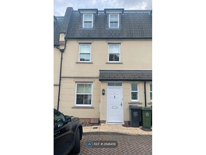 4 Bedroom Terraced House To Rent In Flanders Court, Dartford, DA1