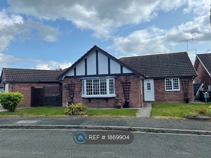 3 Bedroom Bungalow To Rent In Parc Luned, Rhyl, LL18