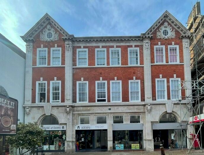 2 Bedroom Flat To Rent In High St, Ramsgate, CT11