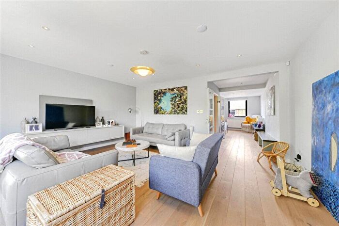 5 Bedroom Terraced House To Rent In Meadowbank, London, NW3