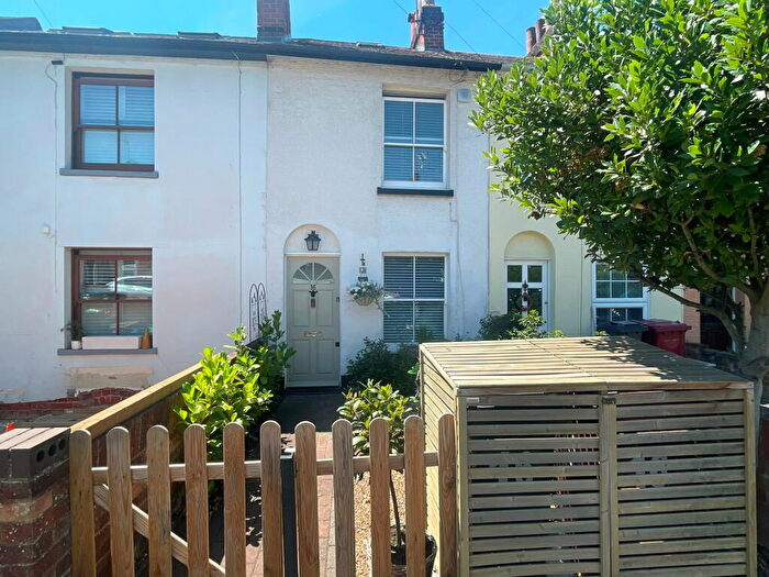 2 Bedroom Terraced House For Sale In Princes Street, Reading, Berkshire, RG1