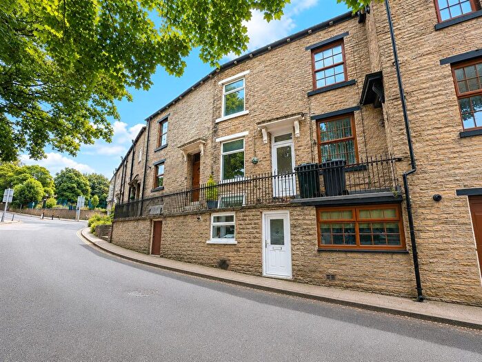 3 Bedroom Terraced House For Sale In Bolton Lane, Peel Park, Bradford, BD2