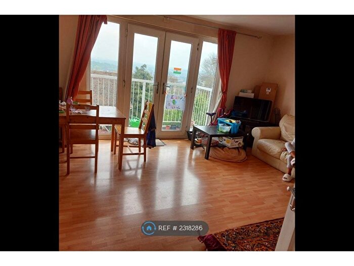 2 Bedroom Flat To Rent In Burns Road, Sheffield, S6