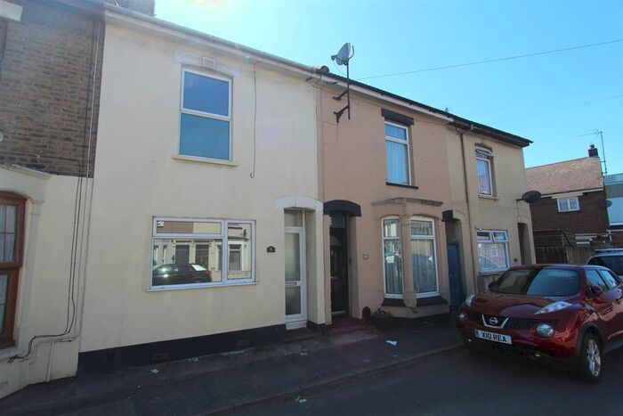 3 Bedroom Terraced House To Rent In Broad Street, Sheerness ME12