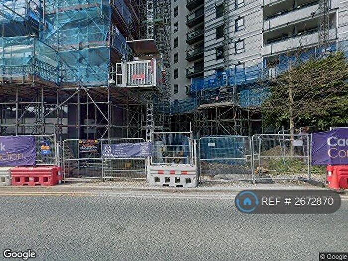 2 Bedroom Flat To Rent In Marsh Lane, Leeds, LS9