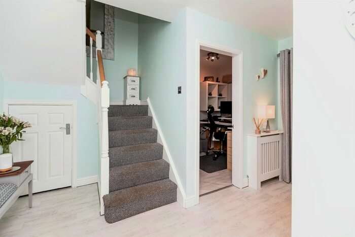 4 Bedroom Detached House For Sale In Tabard Road, Eggborough, Goole, DN14