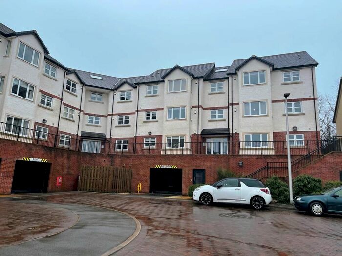 2 Bedroom Flat To Rent In Woodville Park, Cockermouth, Cumbria, CA13