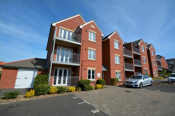 1 Bedroom Flat To Rent In Albert Way, East Cowes, PO32