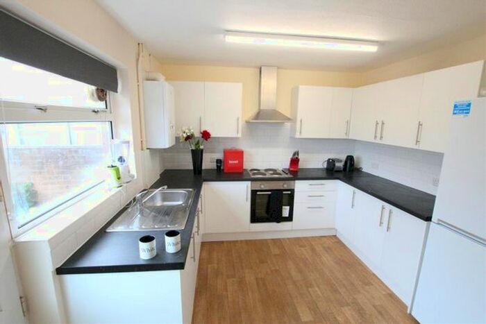 1 Bedroom Terraced House To Rent In Hunsbarrow Road, Northampton, NN4