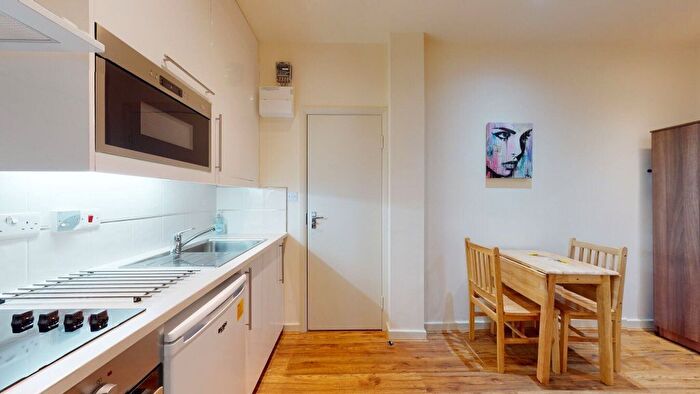 Studio To Rent In Chatsworth Road, Mapesbury, London, NW2