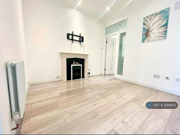 1 Bedroom Flat To Rent In Arnold Road, London, N15