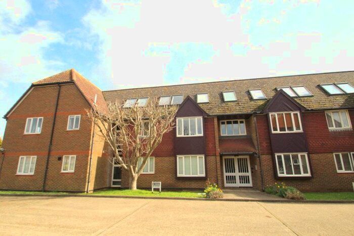 1 Bedroom Flat To Rent In Windlesham Court, Worthing Road, Littlehampton, BN17