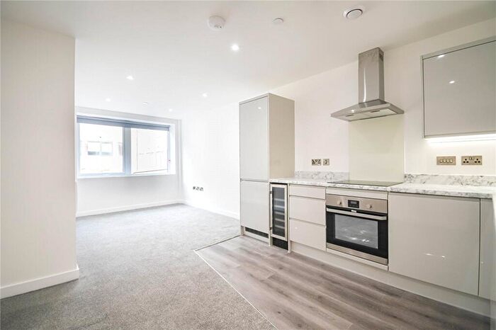 1 Bedroom Apartment To Rent In Strawberry Hill, Newbury, Berkshire, RG14