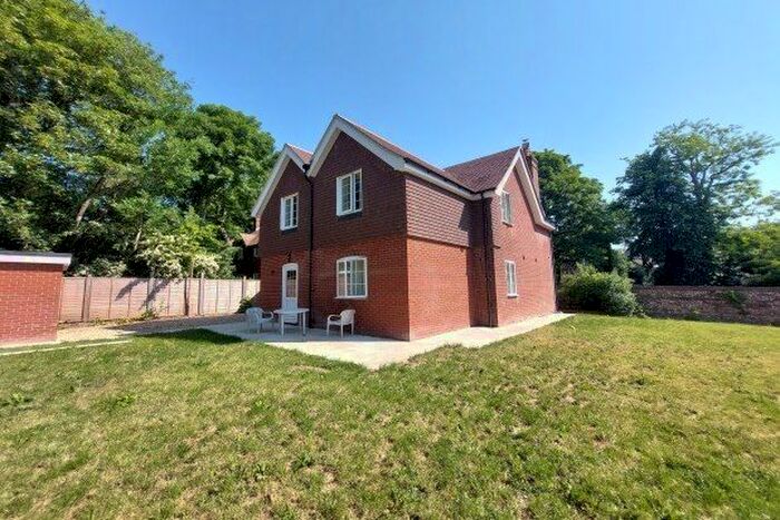 1 Bedroom Property To Rent In College Lane, Chichester, PO19