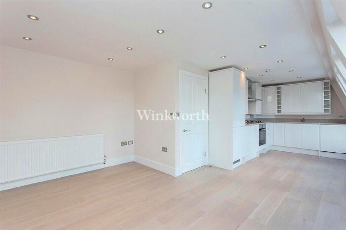 1 Bedroom Apartment To Rent In Woodstock Road, London, NW11