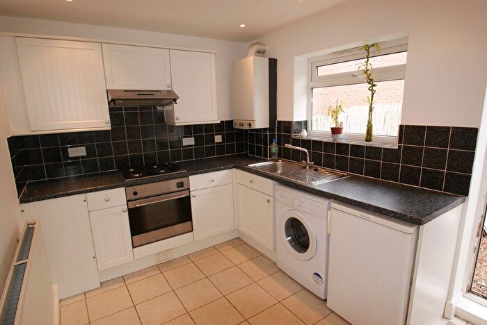 2 Bedroom Terraced House To Rent In West Street, Croydon, CR0