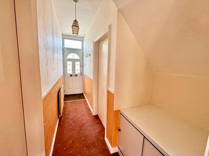 2 Bedroom Flat For Sale In Sydney Grove, Sunholme Estate, Wallsend, NE28
