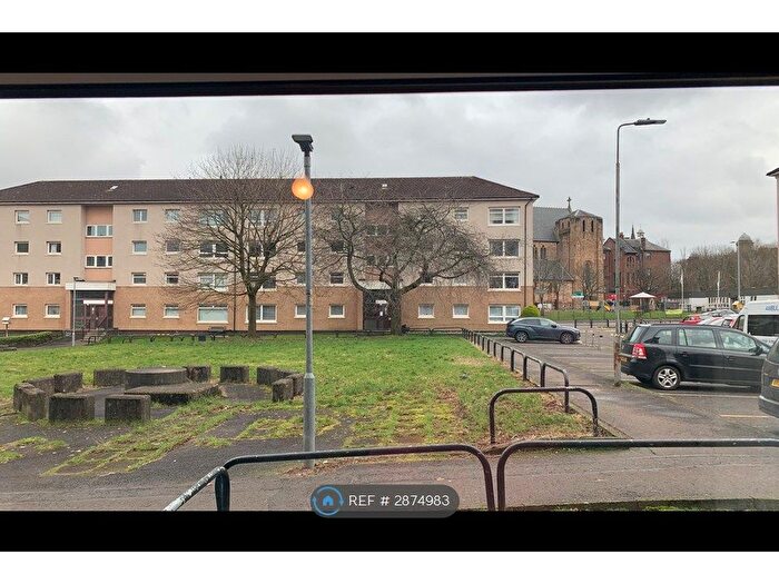 3 Bedroom Flat To Rent In Mcaslin Court, Glasgow, G4