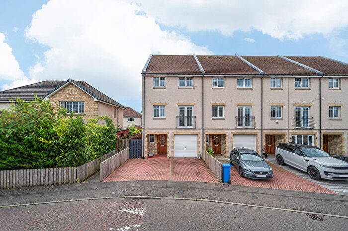5 Bedroom Town House For Sale In Caledonia Court, Rosyth, KY11