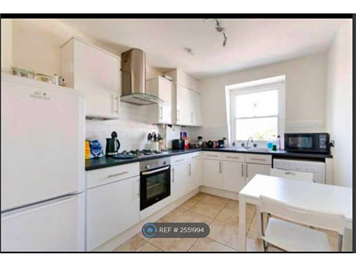 3 Bedroom Flat To Rent In Sutherland Avenue, London, W9