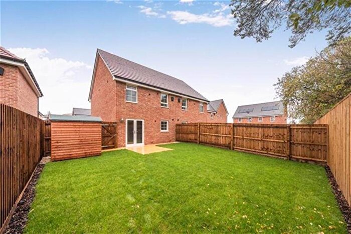 3 Bedroom Terraced House To Rent In Bedroom Terraced House In Southwold Drive, Hampton Beach, PE7