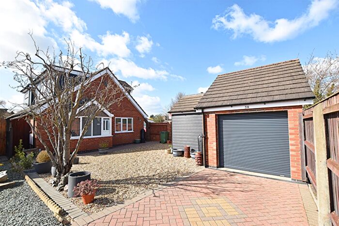 3 Bedroom Detached Bungalow For Sale In Priors Close, New Waltham, Grimsby, DN36